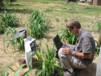 Récolte de données bioclimatiques à Banizoumbou
