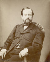 Louis Pasteur photographié par Pierre Petit, vers 1865.