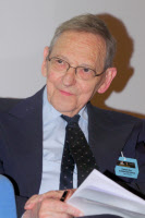 Pr. François Gros. Colloque Opéron 17-20 mai 2011