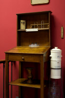 Table pupitre dans l'appartement de Louis Pasteur