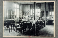 Laboratoire,  v. 1914-1917