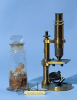 Instruments pour l'étude des maladies des vers à soie vers 1865