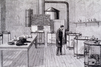 Louis Pasteur examinant des chiens enragés dans son laboratoire, 1884. 