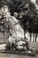 Monument Pasteur par Aronson