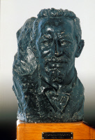 Buste d'Edmond Nocard par Olga Metchnikoff, 1903