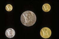Coffret de 5 médailles à l'effigie de Louis Pasteur, 1974