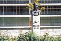 Buste de Louis Pasteur à l'Institut Pasteur d'Iran