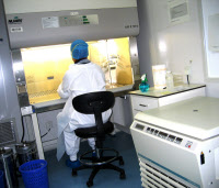 Laboratoire de haute sécurité P2+ à l'Institut Pasteur de Shangaï en 2005
