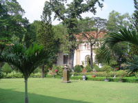 Jardins de l'Institut Pasteur d'Hô-Chi-Minh-Ville au Vietnam