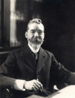 Gabriel Bertrand 1915