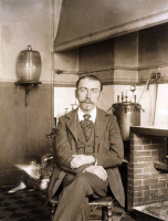 Jules Bordet (1870-1961), Laboratoire de Metchnikoff, Institut Pasteur. Paris en 1898