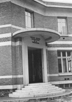 Entrée des laboratoires de la tuberculose à l'Institut Pasteur en 1932.