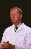 Pr. André Lwoff (1902-1994) - photo de 1987