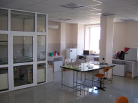 Laboratoire de microbiologie à l'Institut de Microbiologie Stephan Angeloff (Sofia, Bulgarie).