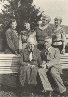 Serge Winogradsky sa femme et leurs 3 filles en 1935