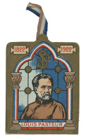 Insigne Pasteur sur fond de vitrail 1923