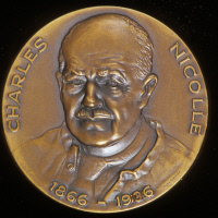 Médaille avec portrait de Charles Nicolle