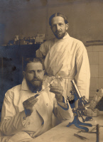 Gaston Ramon et Christian Zoeller en 1925