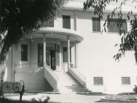 Bâtiment à l'Institut Pasteur de Tunis inauguré en 1954