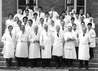 Personnel de l'Hôpital Pasteur en 1971