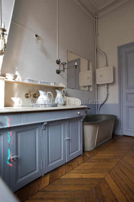 La salle de bain de l'appartement de Louis Pasteur