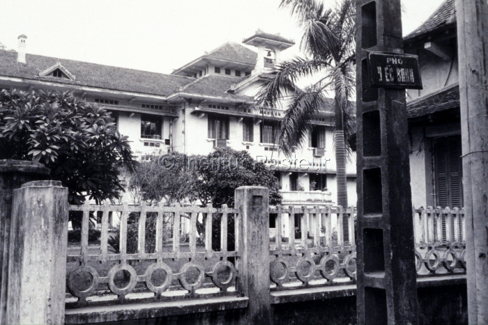 Institut National d'Hygiène et d'Epidémiologie de Hanoi en 1980