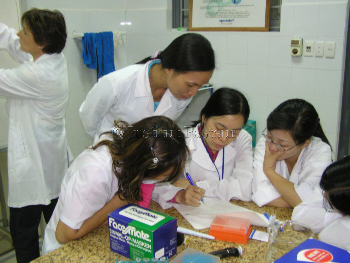 Centre d'Enseignement à l'Institut d'Hygiène et d'Epidémiologie (NIHE) de Hanoï