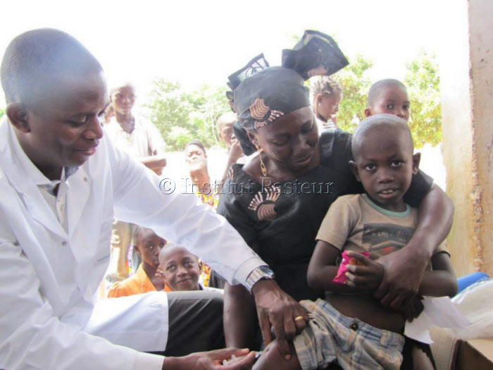 Séance de vaccination contre le virus de l'hépatique B organisée par l'Institut Pasteur de Bangui