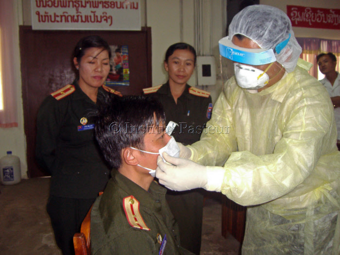 Atelier national sur la lutte contre la grippe organisé par l'Institut Pasteur du Laos.