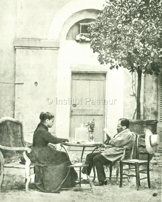 Louis Pasteur et sa femme à Pont-Gisquet en 1886