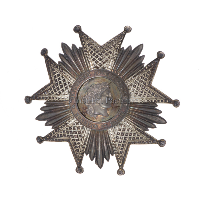 Plaque de Grand Officier de la Légion d’honneur remise à Jules Bordet (1870-1961)