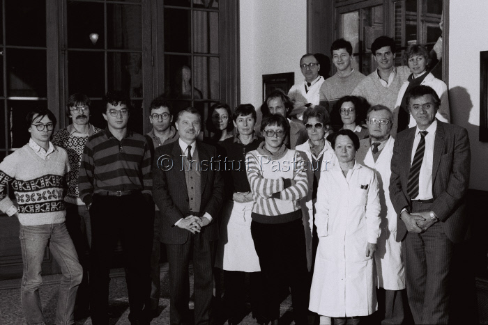 Equipe de recherche sur le SIDA en 1985